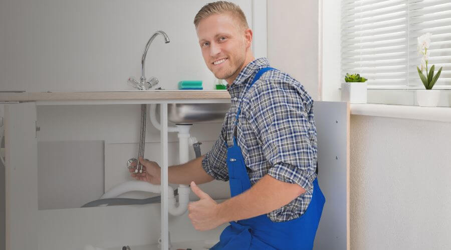 Nighttime Plumber in Medicine Bow, WY